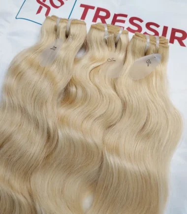 613 wavy blonde hair bundles On hand